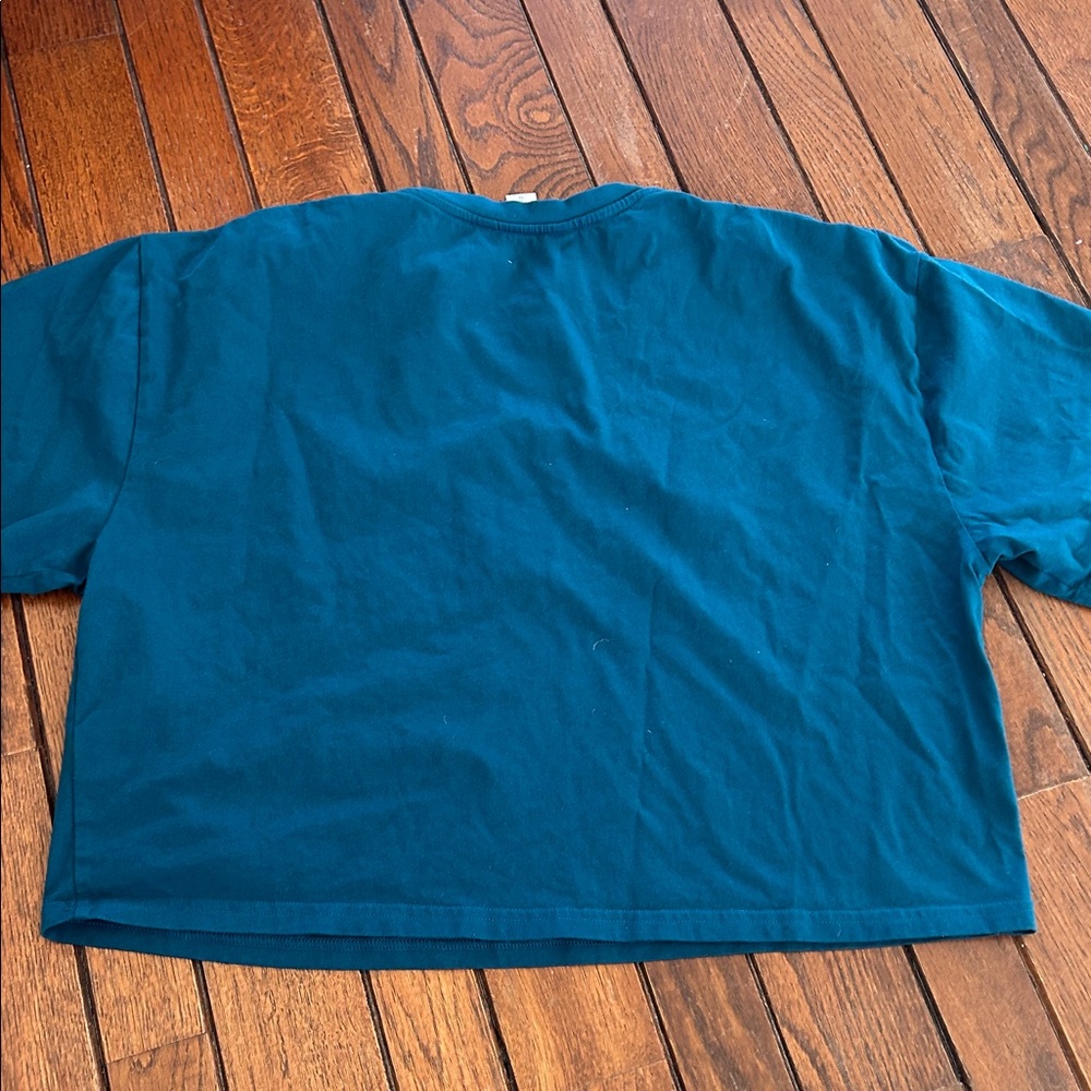 Athleta classic cropped tee - Picture 3 of 3